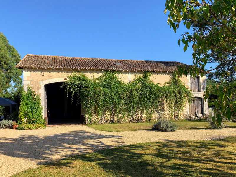 French property for sale in Brossac, Charente - photo 2