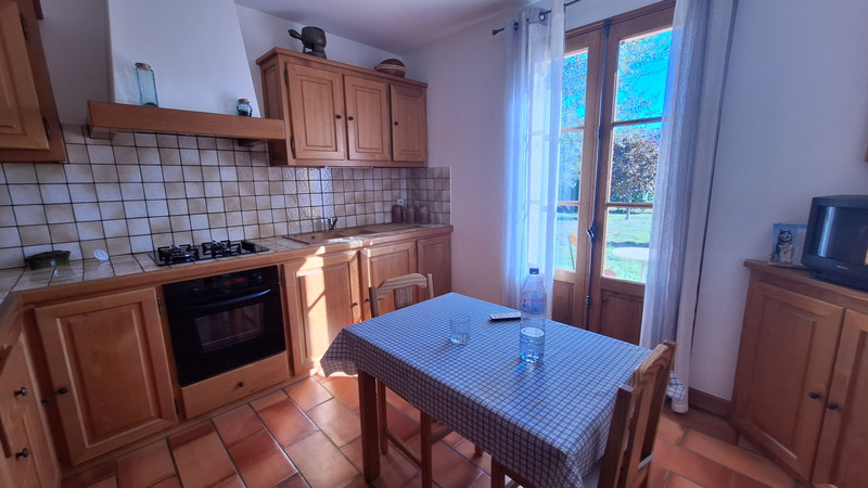 French property for sale in Rustrel, Vaucluse - €301,768 - photo 3