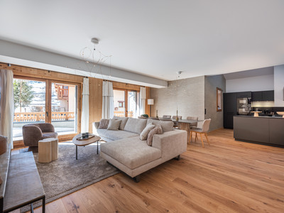 Top quality new build, ski in-ski out 5-bedroom property in an authentic village location – 3 Valleys