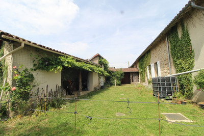 French property for sale in Saint-Junien, Haute-Vienne - €449,000 - photo 2