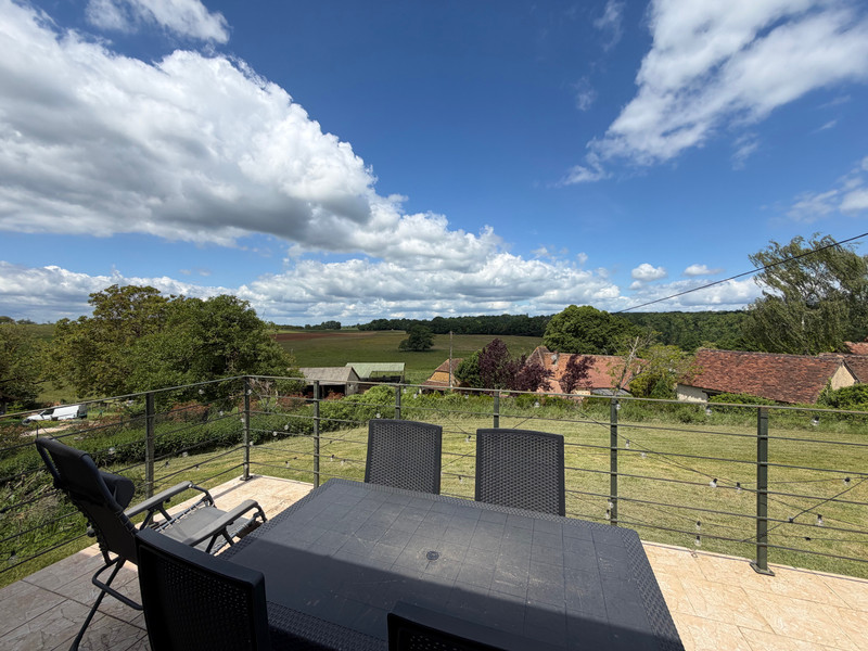 French property for sale in Anlhiac, Dordogne - €299,600 - photo 1