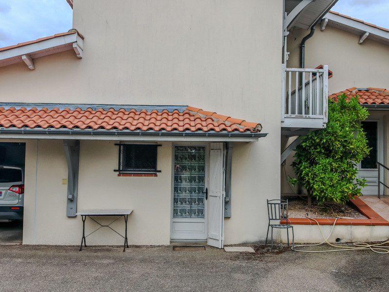 French property for sale in Castelsarrasin, Tarn-et-Garonne - €315,000 - photo 2