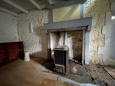 French property for sale in Val-d'Auge, Charente - €88,000 - photo 8