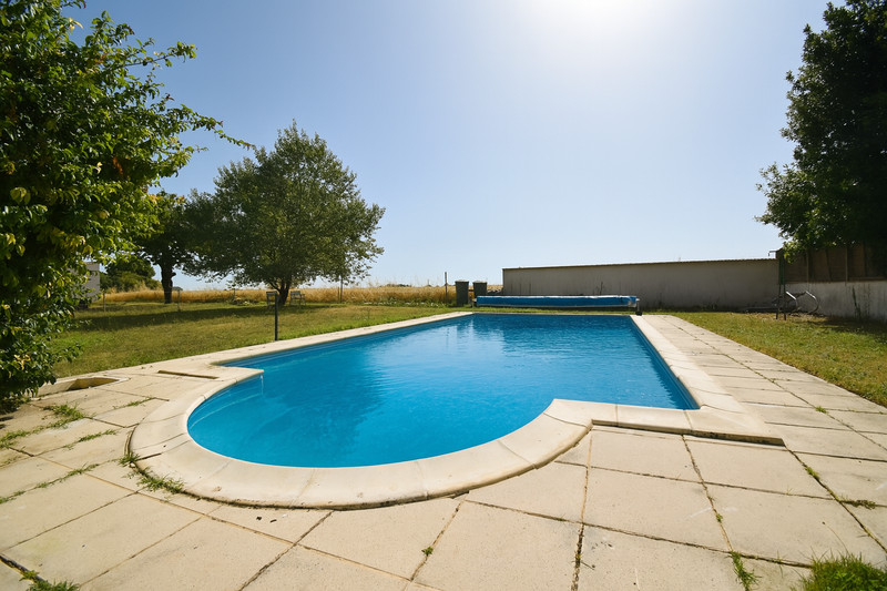 French property for sale in Balanzac, Charente-Maritime - €399,000 - photo 1