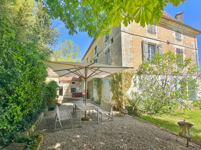 French property for sale in Saint-Séverin, Charente - €299,950 - photo 12