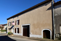 Maison à vendre à Terres-de-Haute-Charente, Charente - 129.000 € - photo 10
