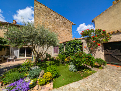 Maison à vendre à Caunes-Minervois, Aude, Languedoc-Roussillon, avec Leggett Immobilier