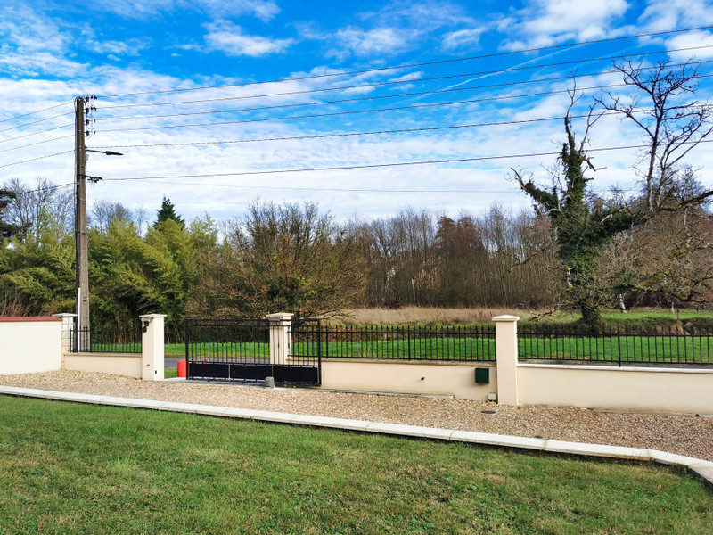 French property for sale in Saint-Aignan, Loir-et-Cher - €398,000 - photo 1