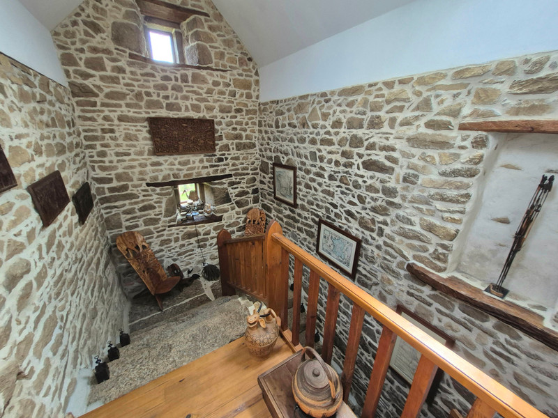 French property for sale in Saint-Servais, Côtes-d'Armor - €378,420 - photo 9