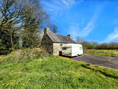 French property for sale in Bolazec, Finistère - €36,600 - photo 2
