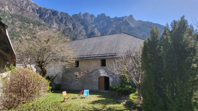 Maison à vendre à Entraigues, Isère, Rhône-Alpes, avec Leggett Immobilier