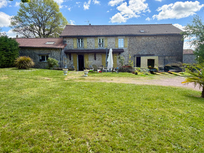 Maison à vendre à Abjat-sur-Bandiat, Dordogne, Aquitaine, avec Leggett Immobilier