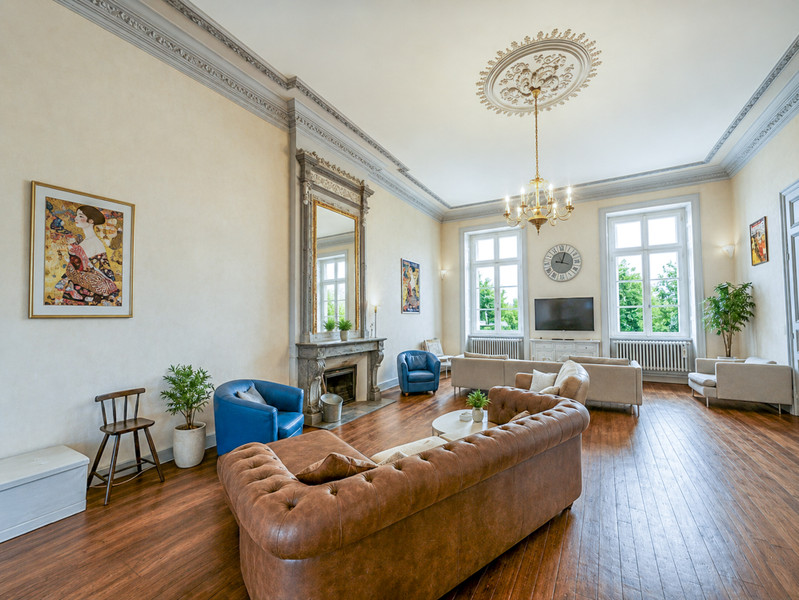 French property for sale in Saint-Maixent-l'École, Deux-Sèvres - €395,200 - photo 2