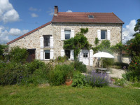 Propriété à vendre à Sainte-Thérence, Allier - 239 000 € - photo n°1