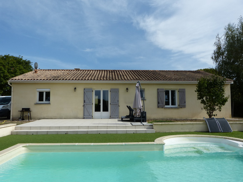 House for sale in SaintAvitSaintNazaire Gironde Single storey 3