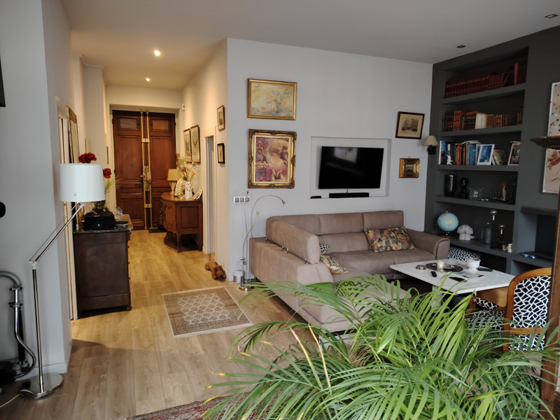 French property for sale in Nice, Alpes-Maritimes - €820,000 - photo 7