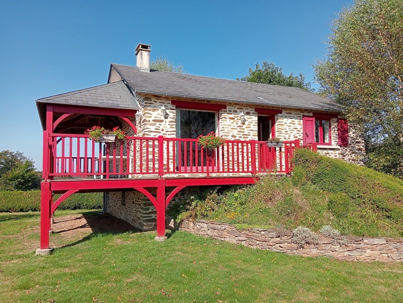 Maison à vendre à Marcillac-la-Croisille, Corrèze - 220.000 € - photo 1
