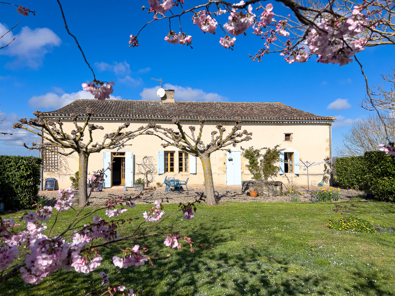 French property for sale in Duras, Lot-et-Garonne - €504,000 - photo 1