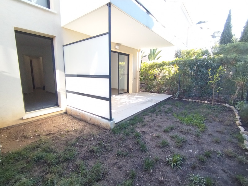 French property for sale in Toulon, Var - €261,000 - photo 7