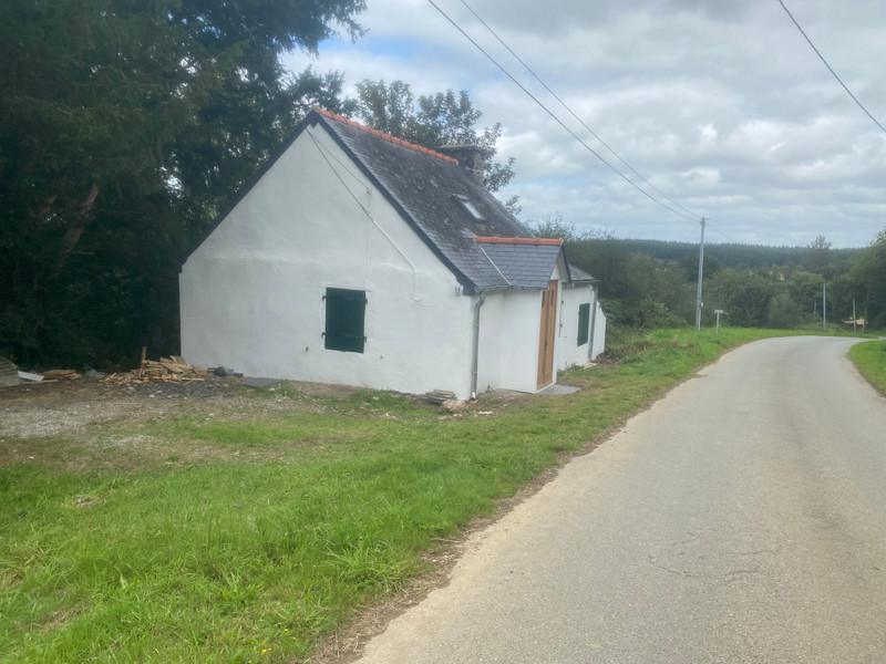 French property for sale in Poullaouen, Finistère - €61,600 - photo 8