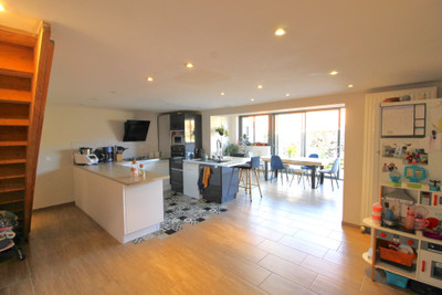 French property for sale in La Châtaigneraie, Vendée - €166,000 - photo 2