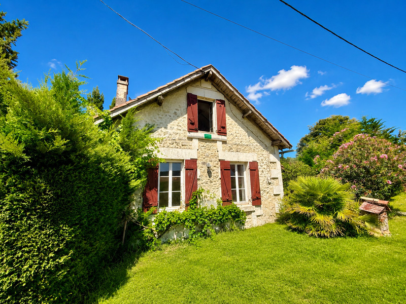 French property for sale in Chillac, Charente - €162,000 - photo 7