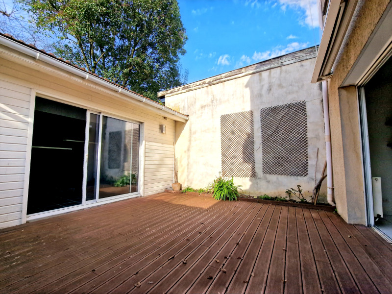 French property for sale in Talence, Gironde - €449,000 - photo 7