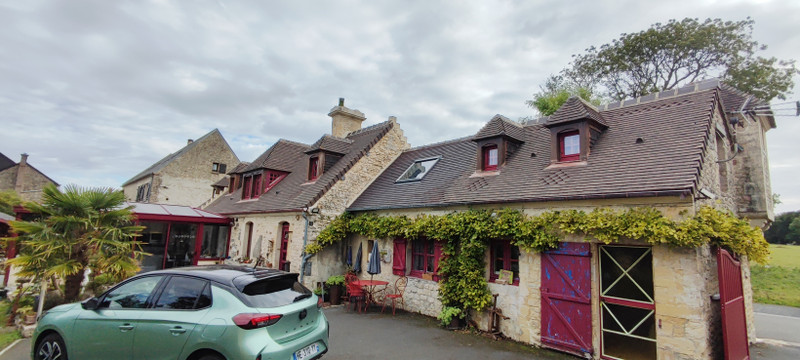 French property for sale in Commes, Calvados - €425,000 - photo 0