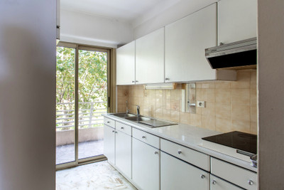 French property for sale in Menton, Alpes-Maritimes - €555,000 - photo 7