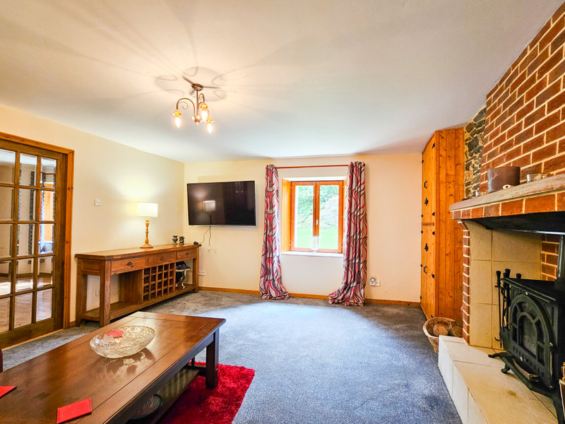 French property for sale in Caurel, Côtes-d'Armor - €175,000 - photo 3