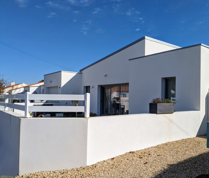 Maison à vendre à Saint-Hilaire-de-Riez, Vendée - 551.250 € - photo 1