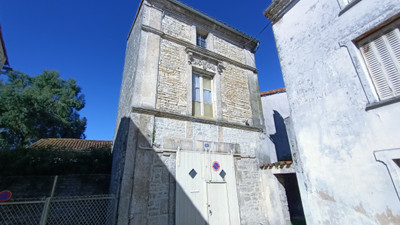 French property for sale in Mansle, Charente - €152,600 - photo 1