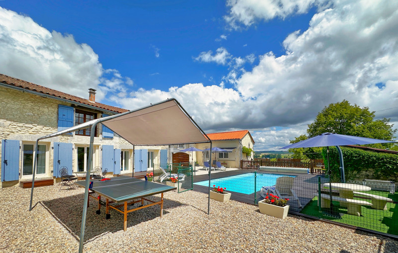 French property for sale in Cherval, Dordogne - €489,000 - photo 9