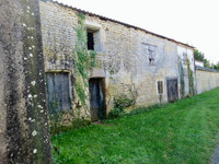 Immeuble à vendre à Sainte-Même, Charente-Maritime - 20.000 € - photo 4