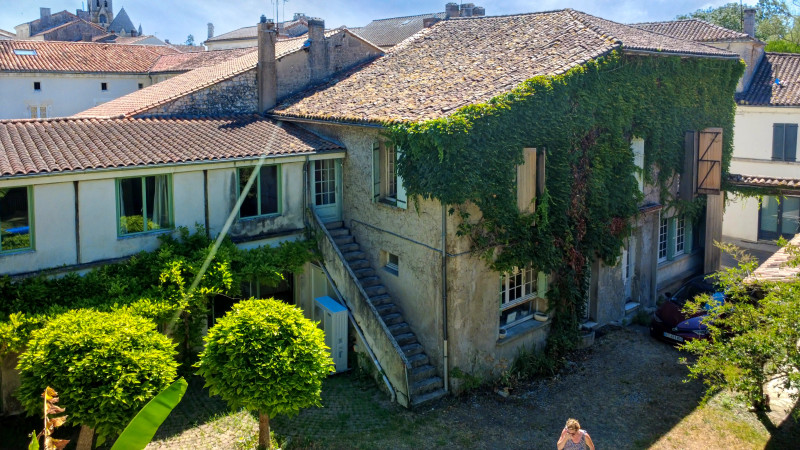 French property for sale in Coteaux-du-Blanzacais, Charente - €199,900 - photo 9