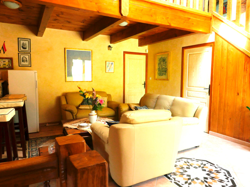 French property for sale in Vebret, Cantal - &#8364;550,000 - photo 10