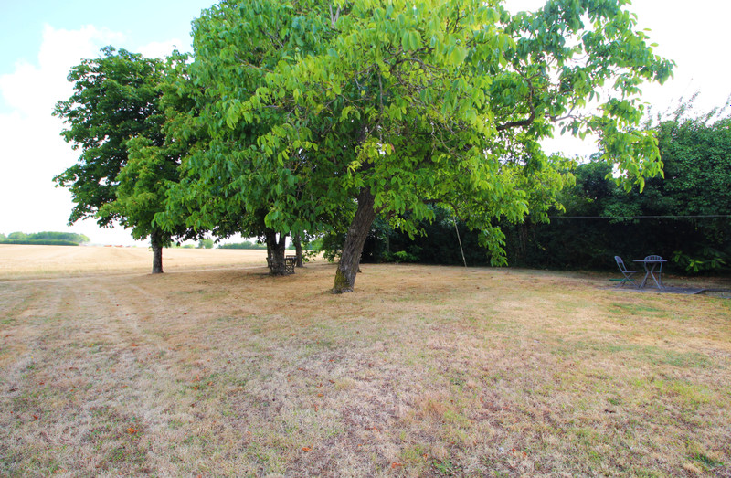 French property for sale in Villiers-Couture, Charente-Maritime - €279,000 - photo 13