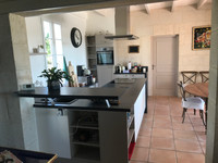 Maison à vendre à Montlieu-la-Garde, Charente-Maritime - 487 600 € - photo 4