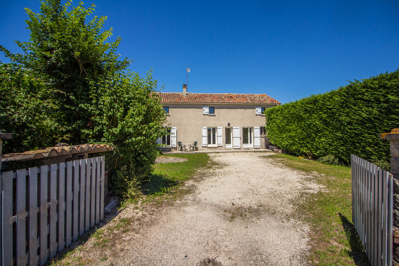 House for sale in Rouillac - Charente - Old renovated sheepfold ...