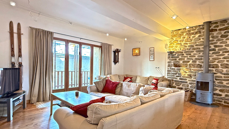 Maison à vendre à Auris, Isère - 499.000 € - photo 1