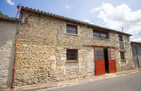 Immeuble à vendre à Richelieu, Indre-et-Loire - 64.800 € - photo 2
