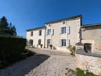 Maison à vendre à Bunzac, Charente - 420.000 € - photo 10