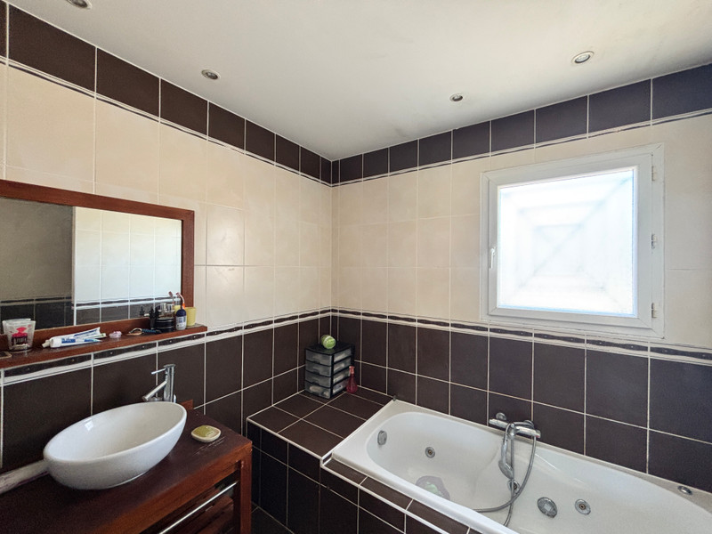 French property for sale in Cébazan, Hérault - €369,000 - photo 3