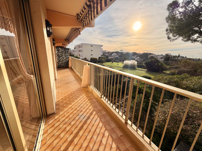 French property for sale in Antibes, Alpes-Maritimes - €425,000 - photo 9