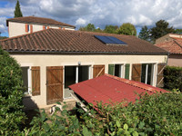 Propriété à vendre à Pradines, Lot - 183 000 € - photo n°1