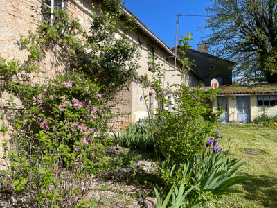 Maison à vendre à Montjean, Charente, Poitou-Charentes, avec Leggett Immobilier