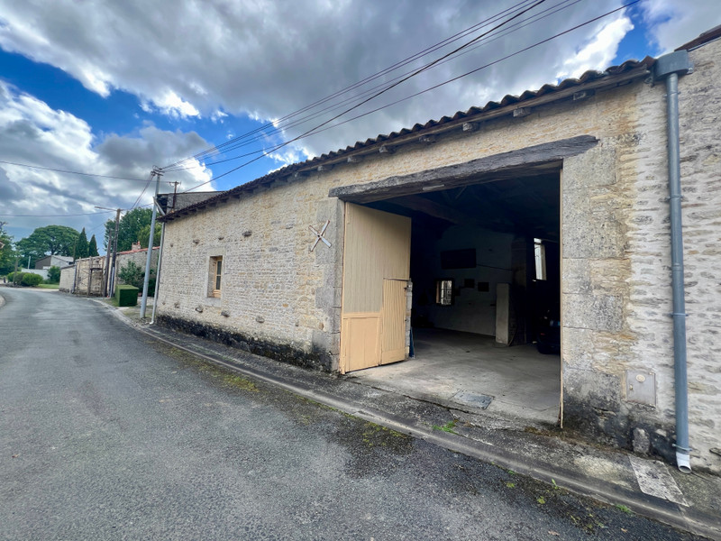 French property for sale in Saint-Hilaire-de-Villefranche, Charente-Maritime - €44,600 - photo 0