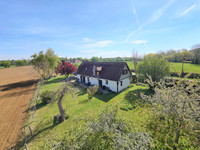 Maison à vendre à Vimoutiers, Orne - 289.500 € - photo 1