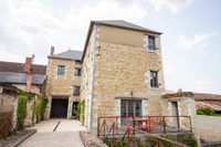 Immeuble à vendre à Richelieu, Indre-et-Loire - 560.000 € - photo 2