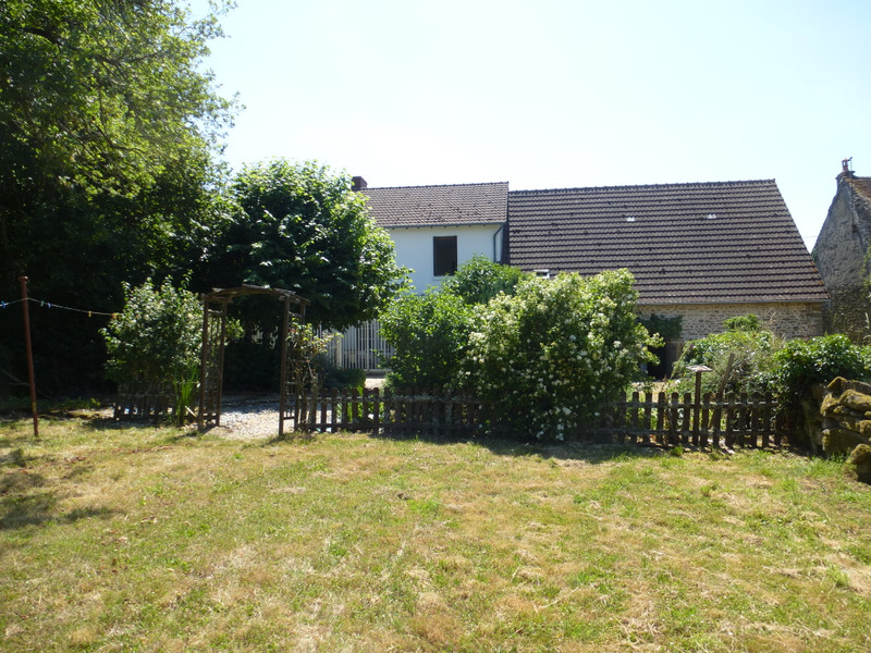 French property for sale in Lafat, Creuse - €130,800 - photo 2